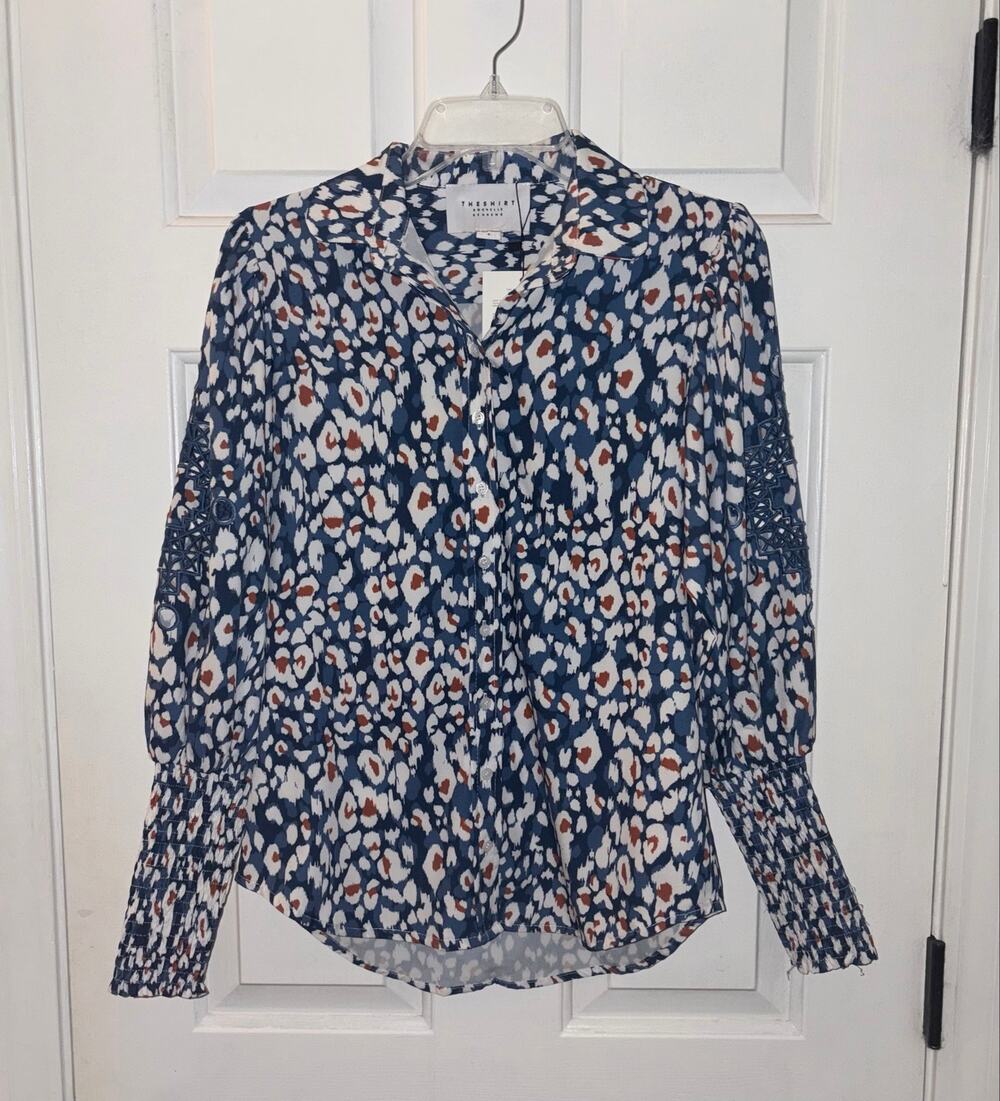 NWT The Shirt By Rochelle Behrens Animal Button Up Blouse